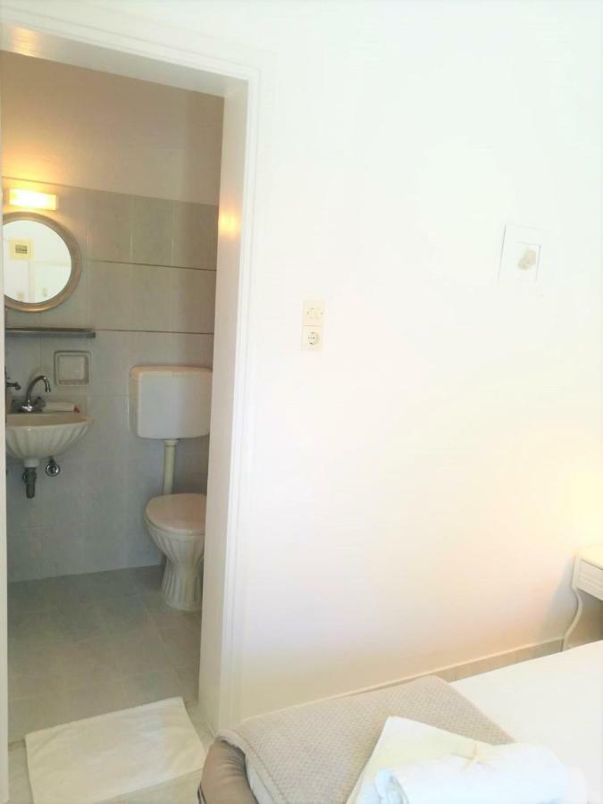 Andreas And Petrinela Rooms Triovasalos Luaran gambar
