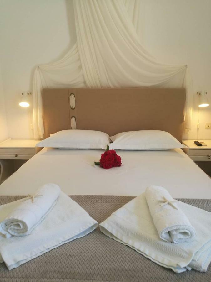 Andreas And Petrinela Rooms Triovasalos Luaran gambar